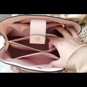 Tory Burch Robinson Leather Tote